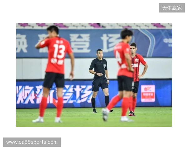 记者谈海港:这赛季确实定位保级了,看不出为啥换茹萨、梅伦多
